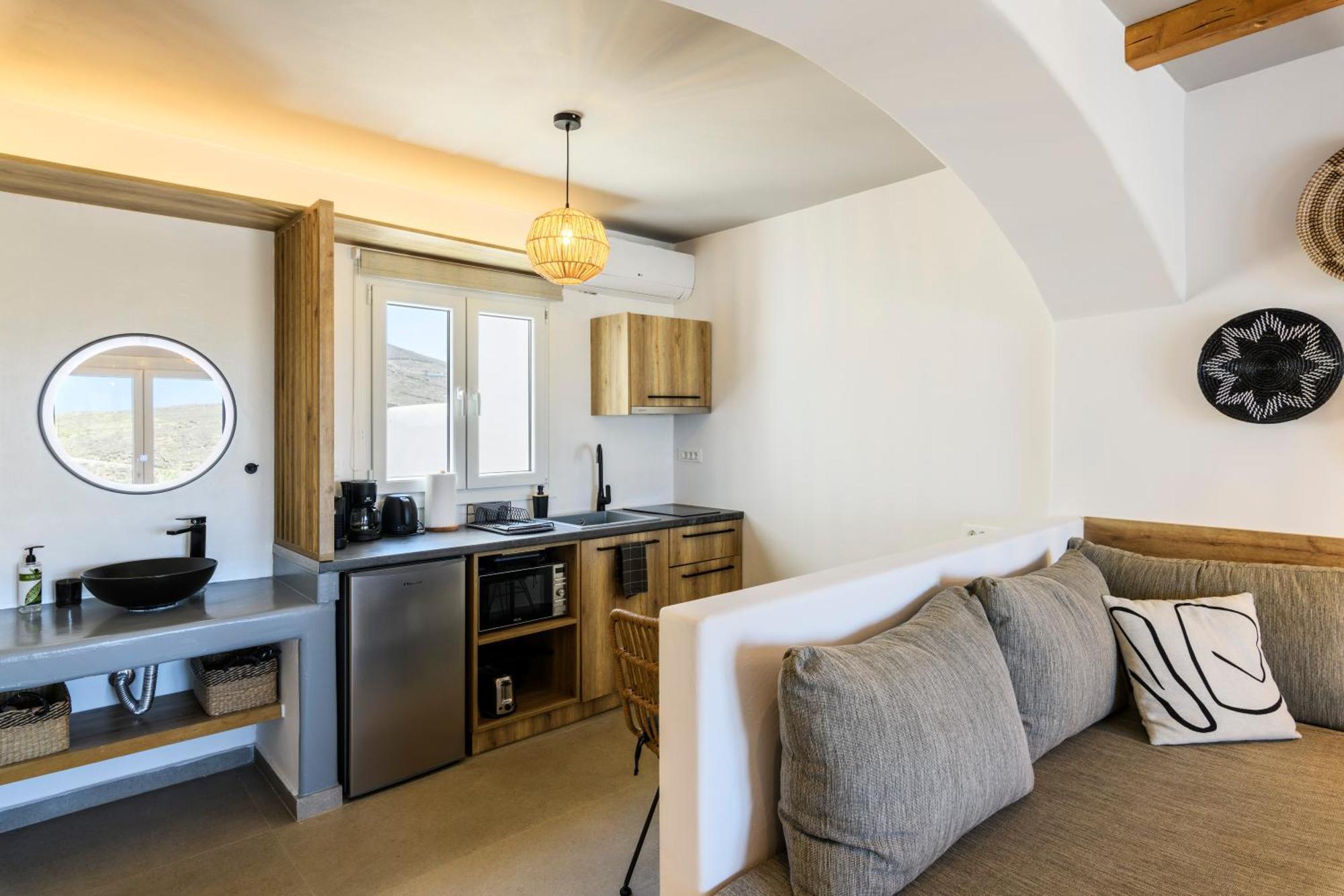 The Mykonist Merchia Beach Villas & Suites מראה חיצוני תמונה
